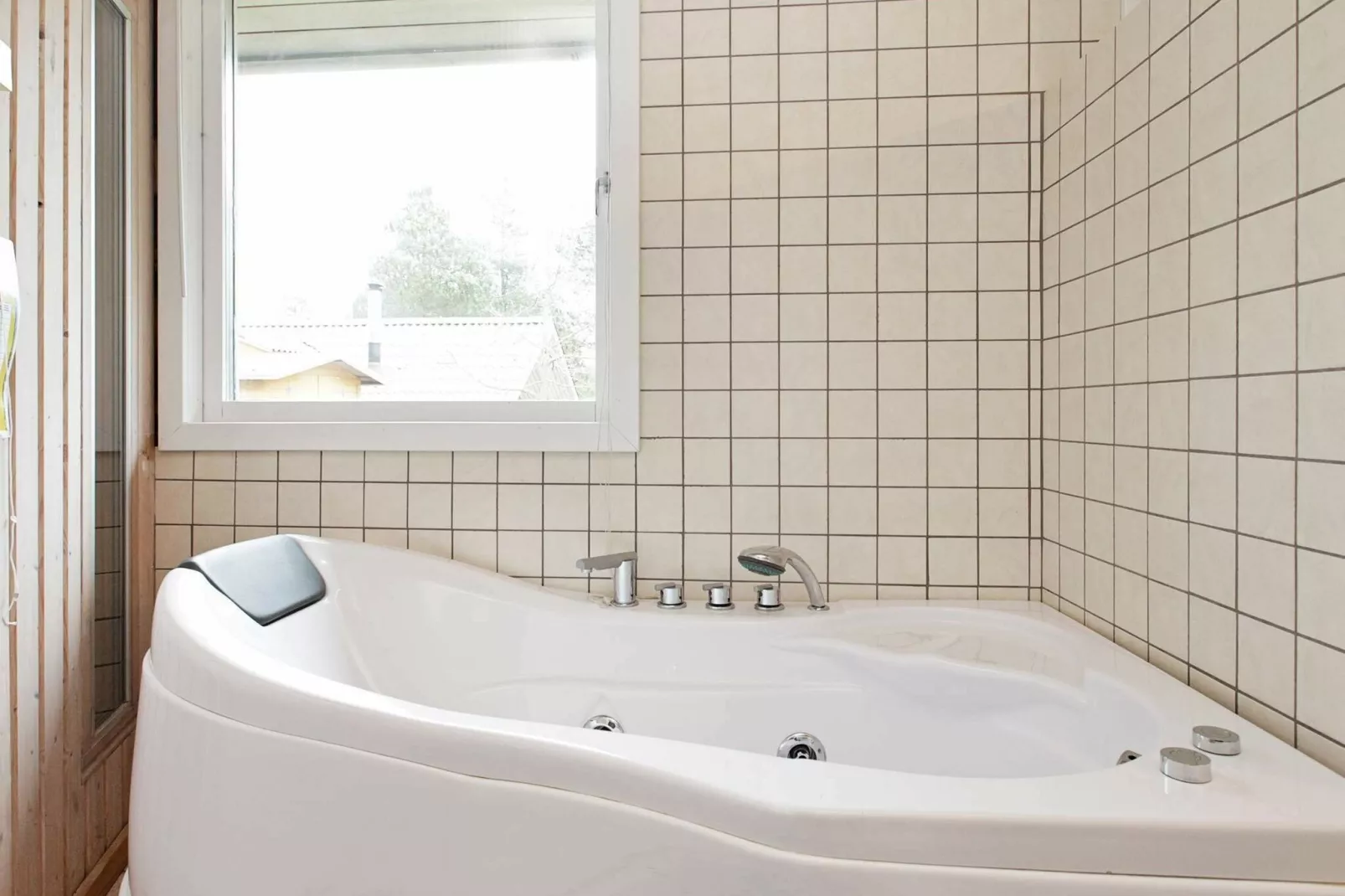 8 person holiday home in Ålbæk-By Traum-Spa