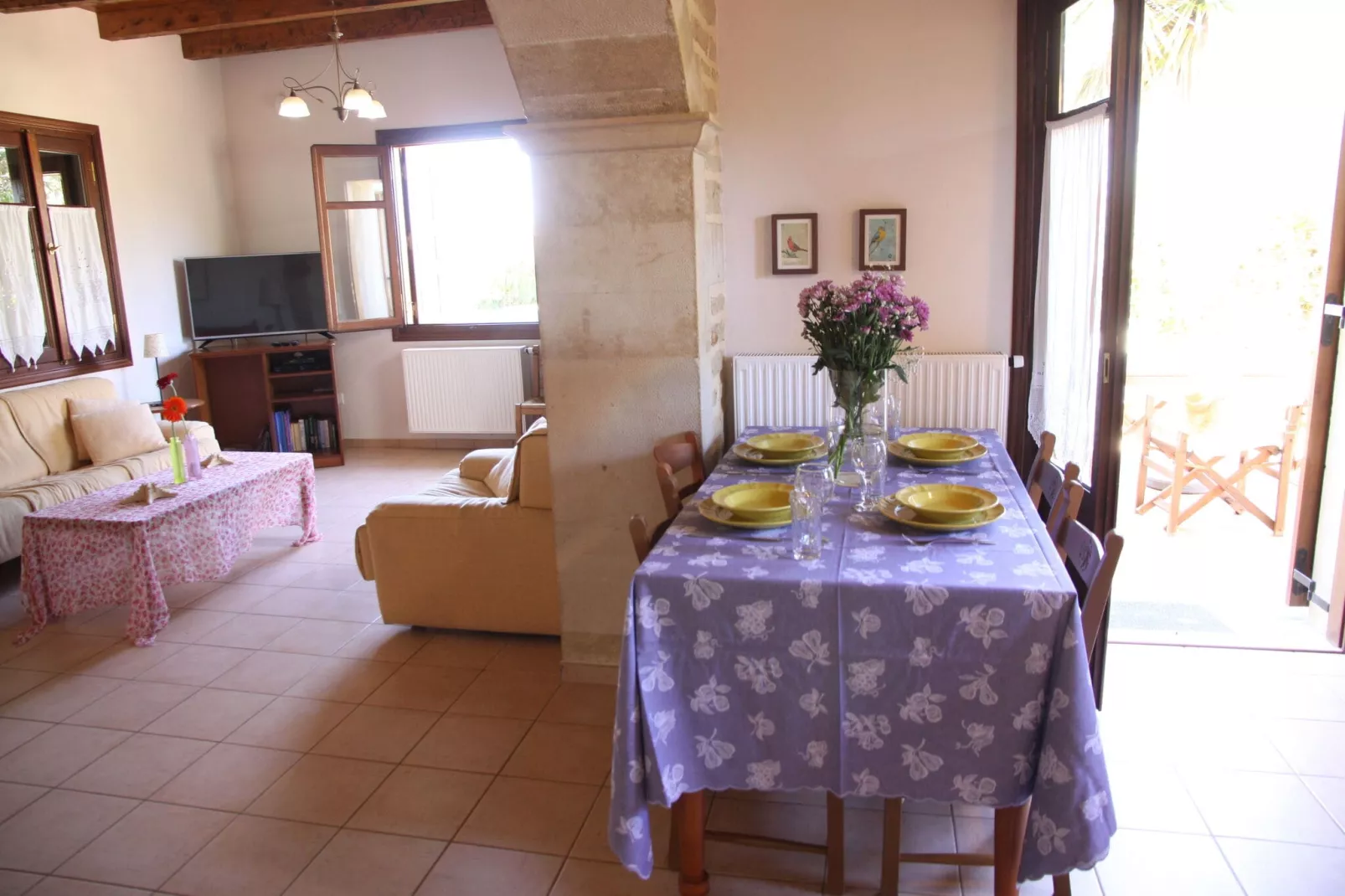 Villa Cocoon-Dining room