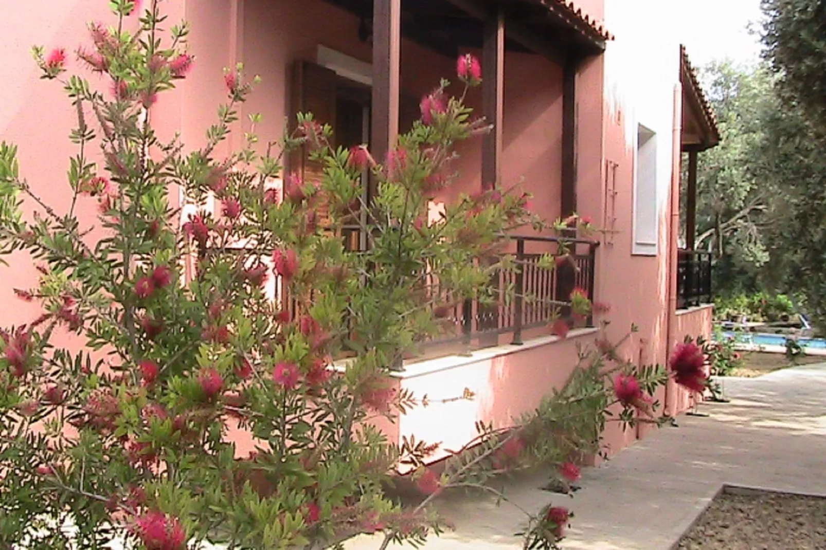 Villa Estia-Außenbereich Sommer