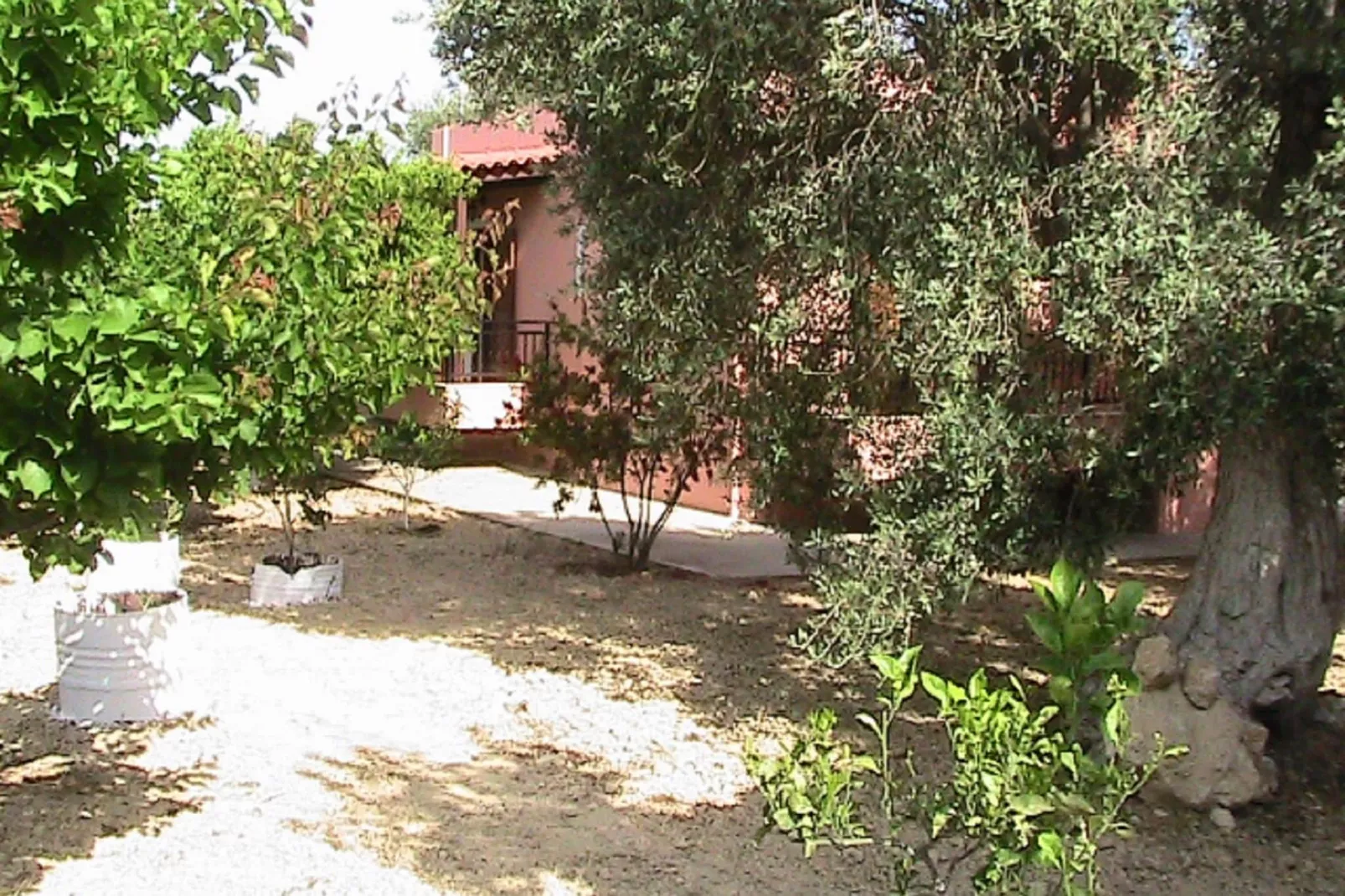 Villa Estia-Gärten Sommer