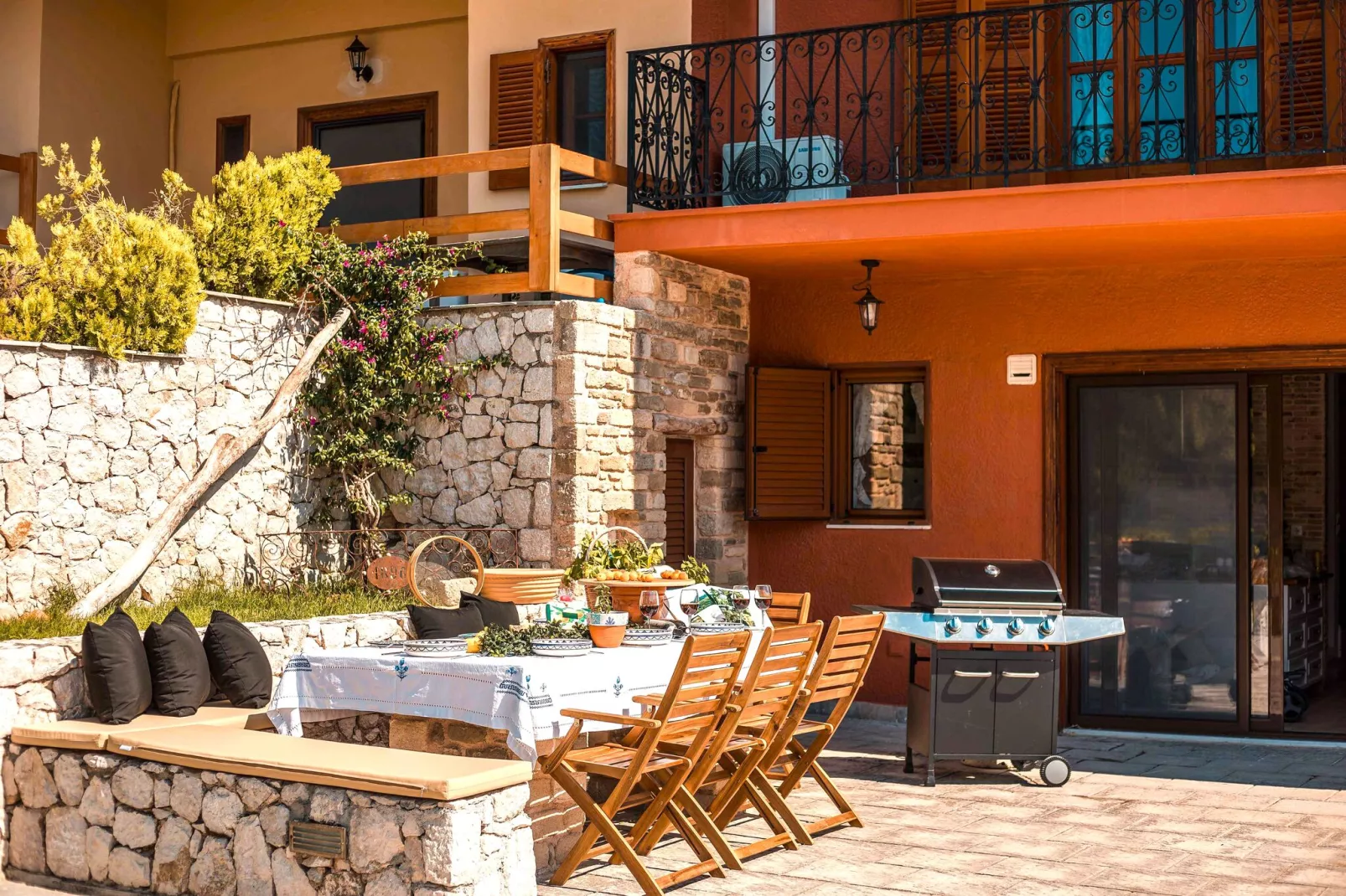 Emarmene Country Home-Terrace balcony