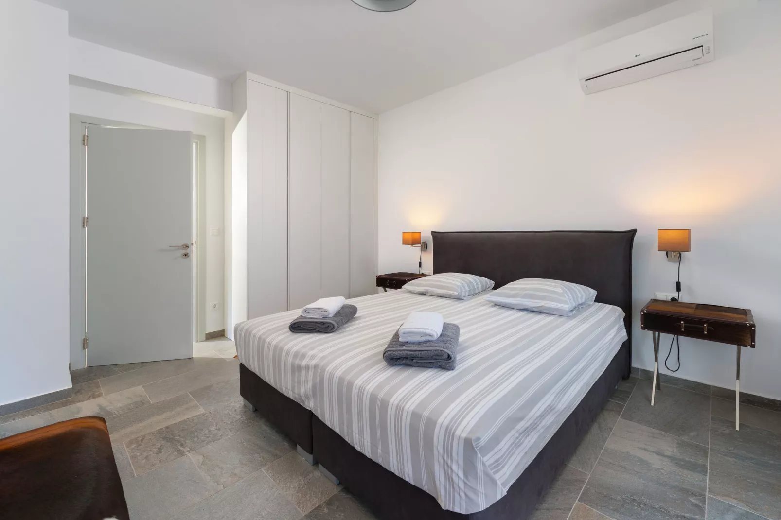 Villa Canyon View-Bedroom