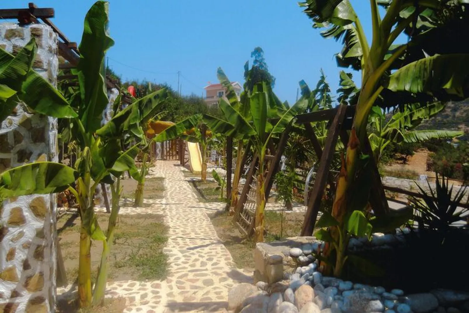 Holiday homes Stone Village Bali - Large Maisonette on two levels 45 qm-Large with halfboard-Gardens summer