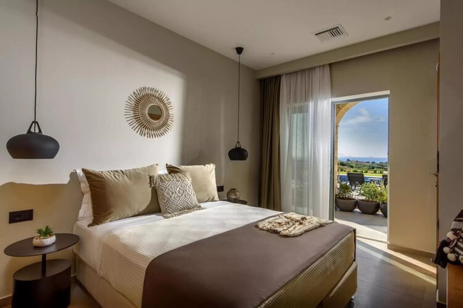Caldera Theros Villas Chersonissos-3-bedroom villa with private pool-Bedroom