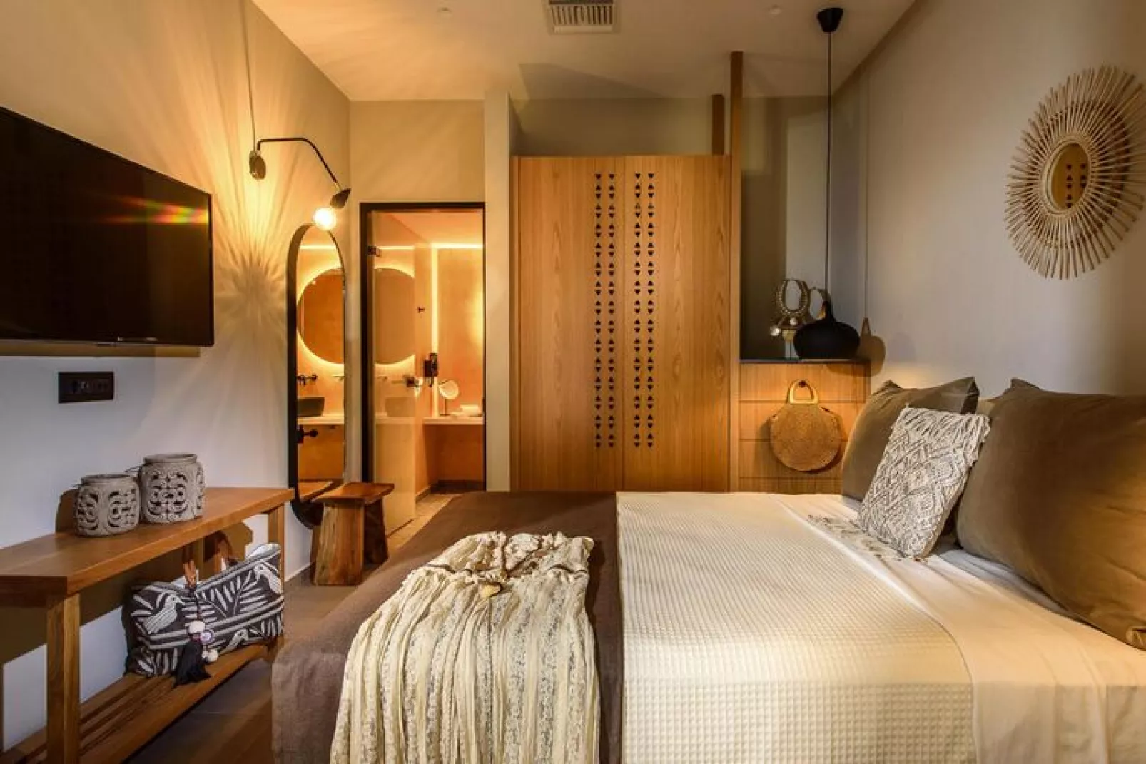 Caldera Theros Villas Chersonissos-3-bedroom villa with private pool-Bedroom