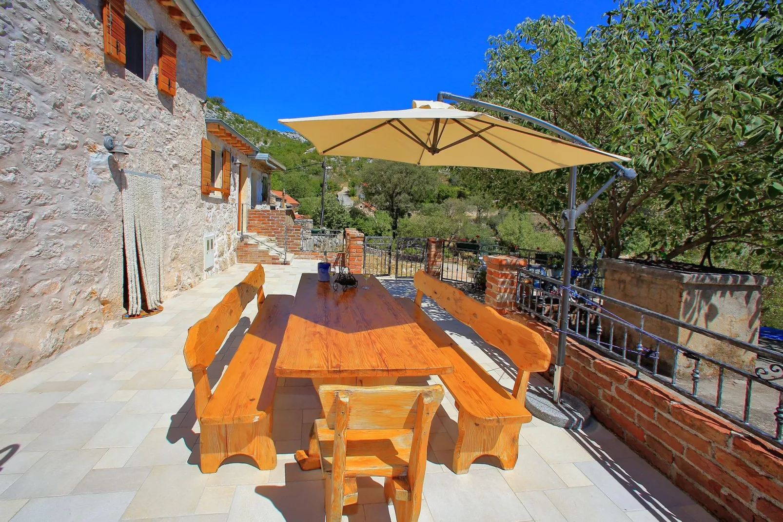 Villa Ivana-Balcon-terrasse