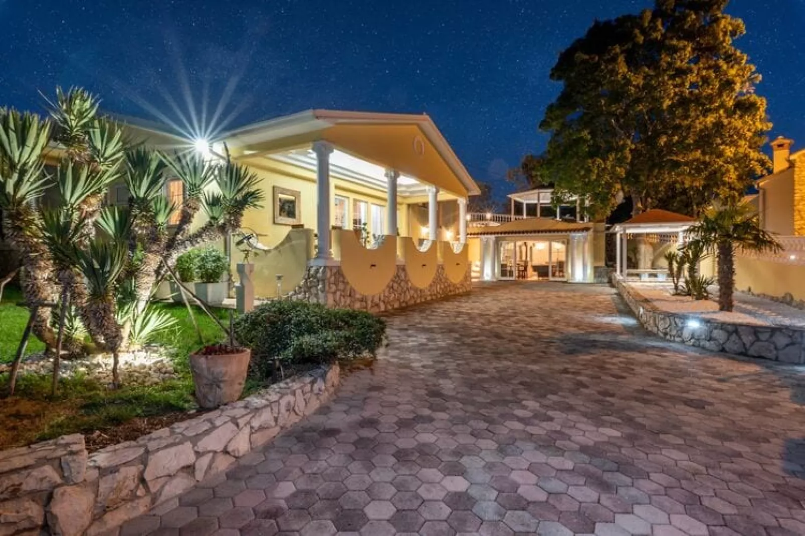 Villa Katarina-Exterior summer