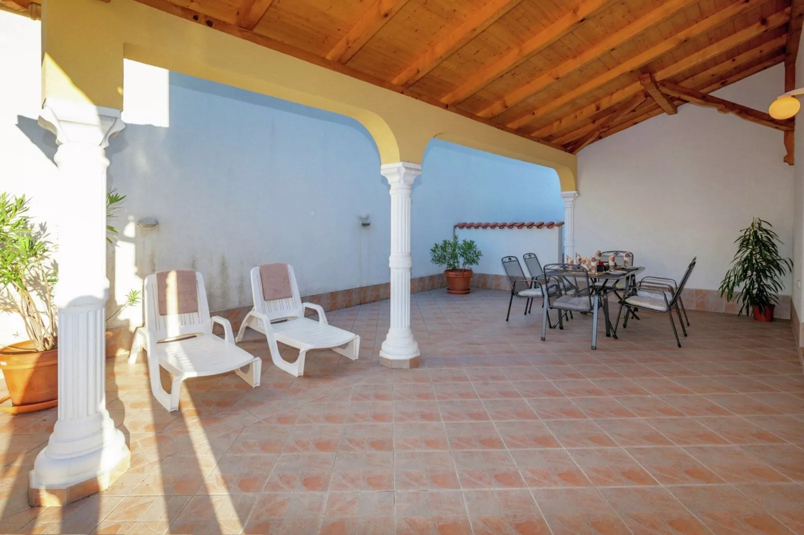 Villa Oleandar 8-Terrace balcony