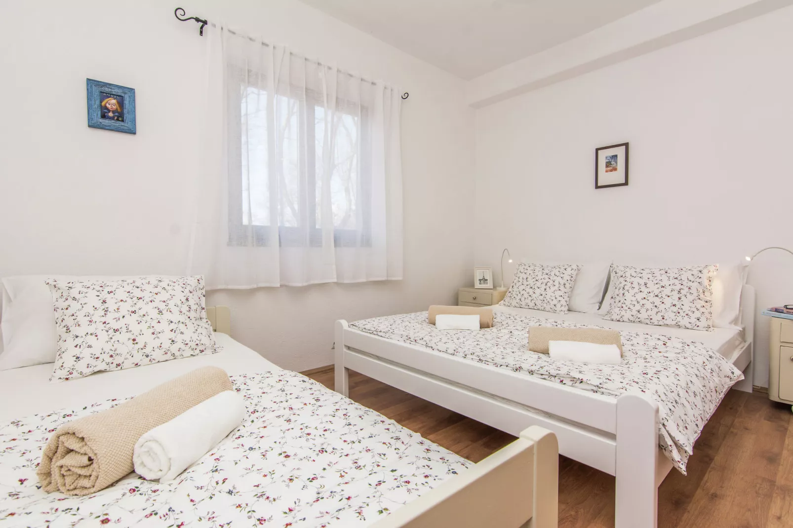 Holiday home Sestan-Chambre