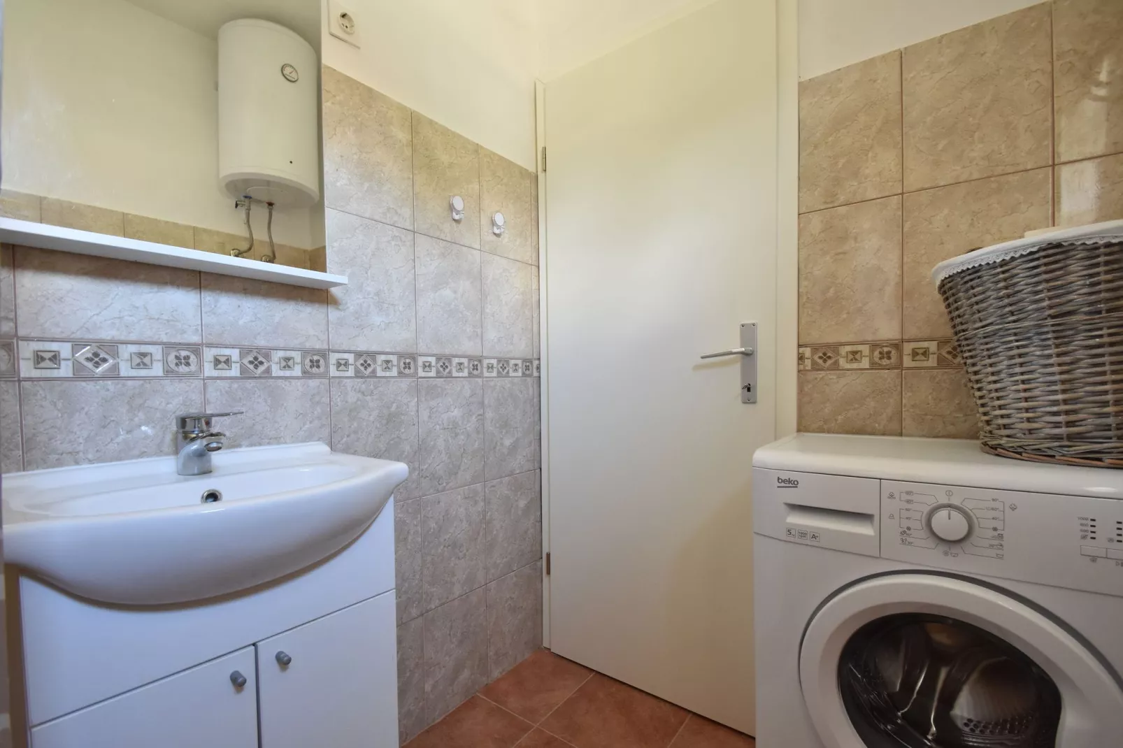 Ladevci-Bathroom