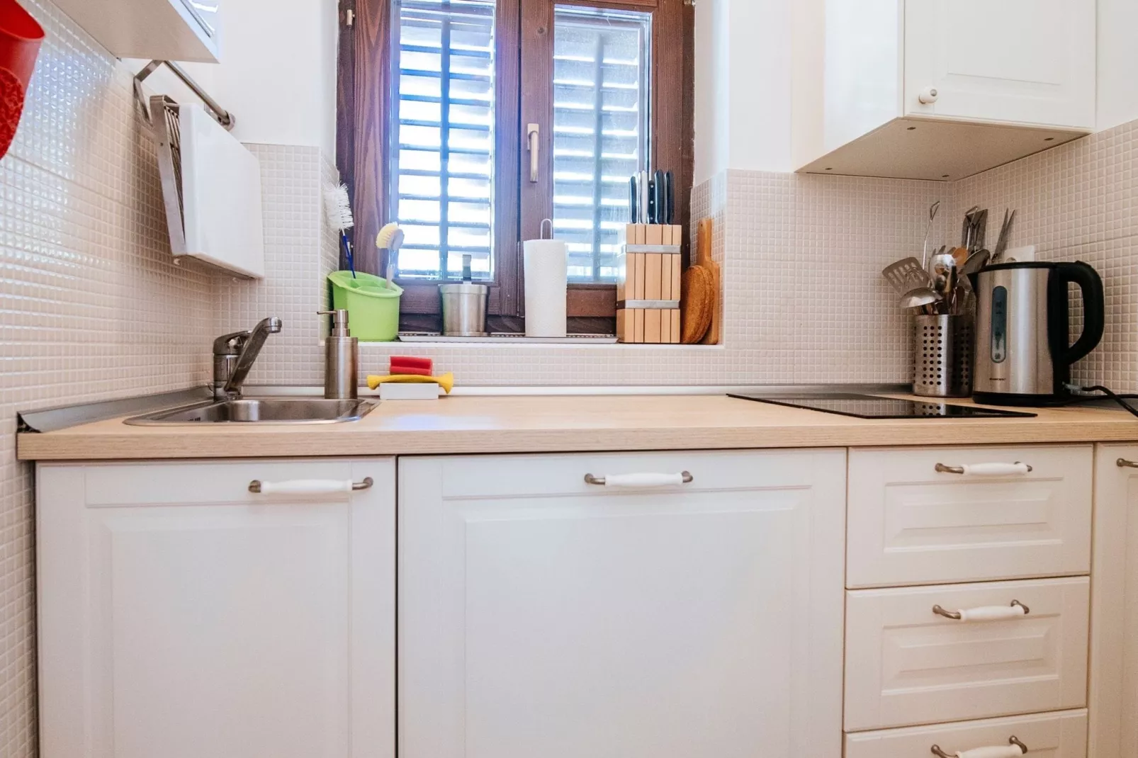 Beachfront  house Dunja-Kitchen