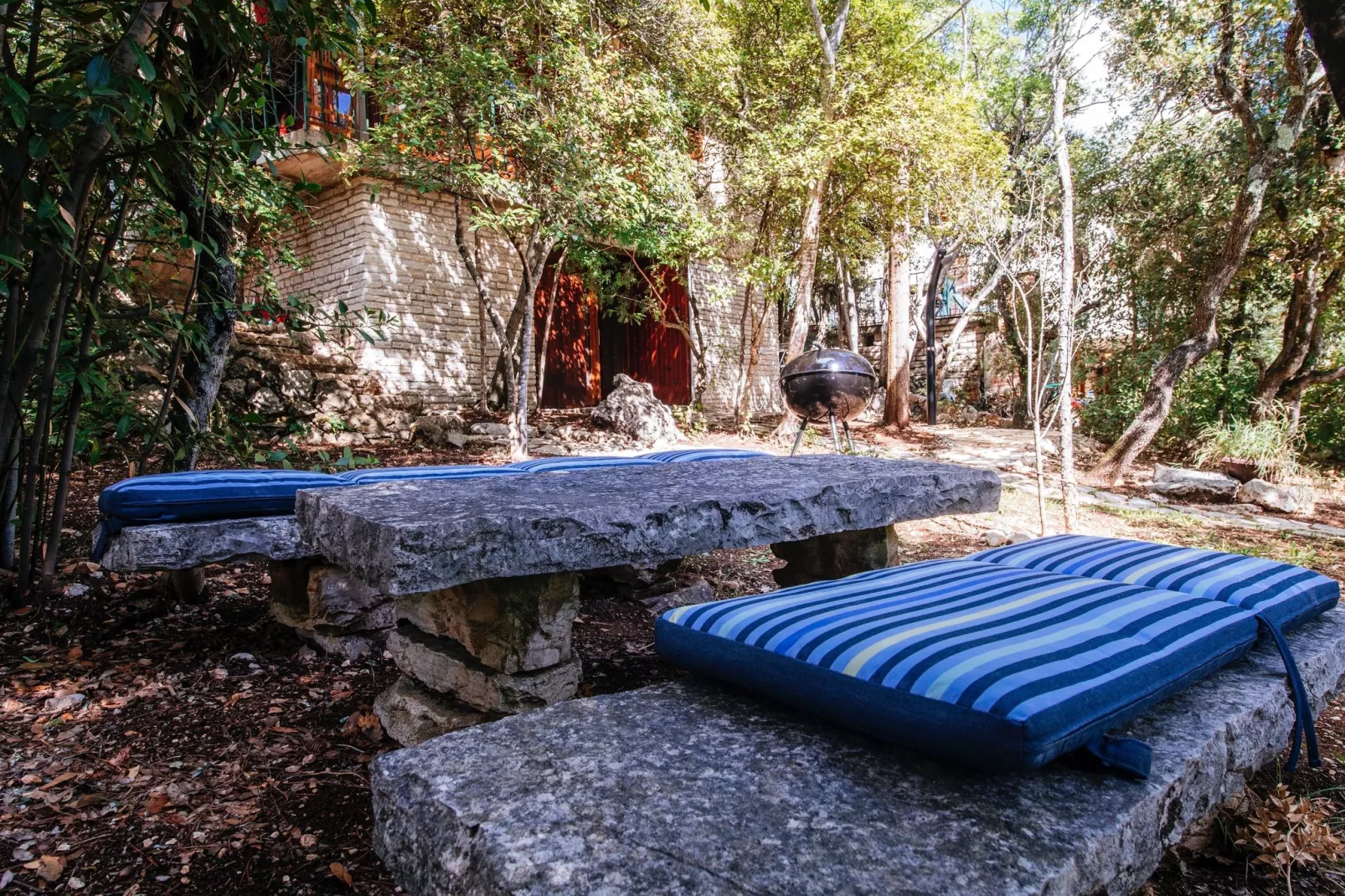 Beachfront  house Dunja-Gardens summer