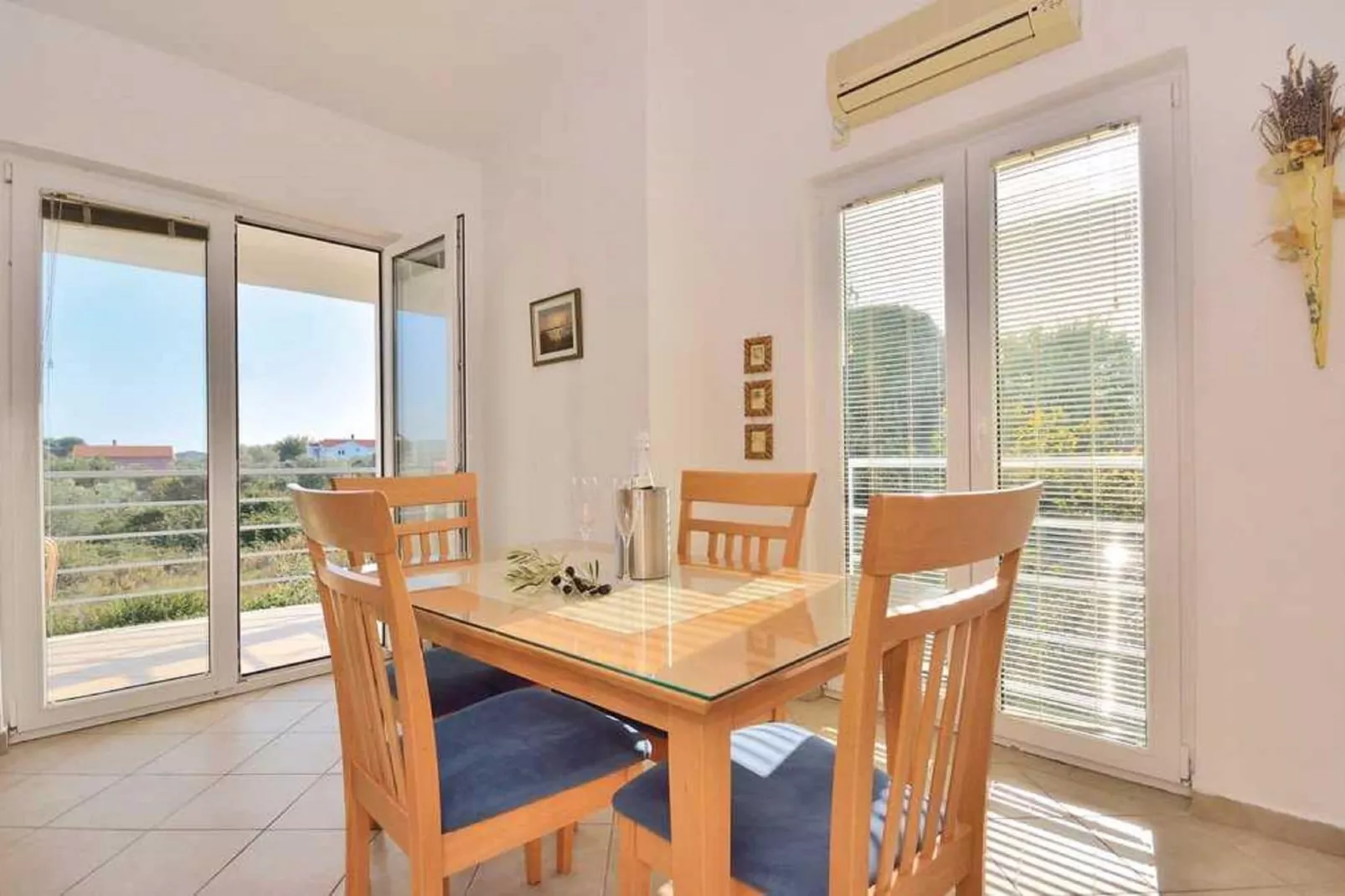 Holiday home Marija-Dining room