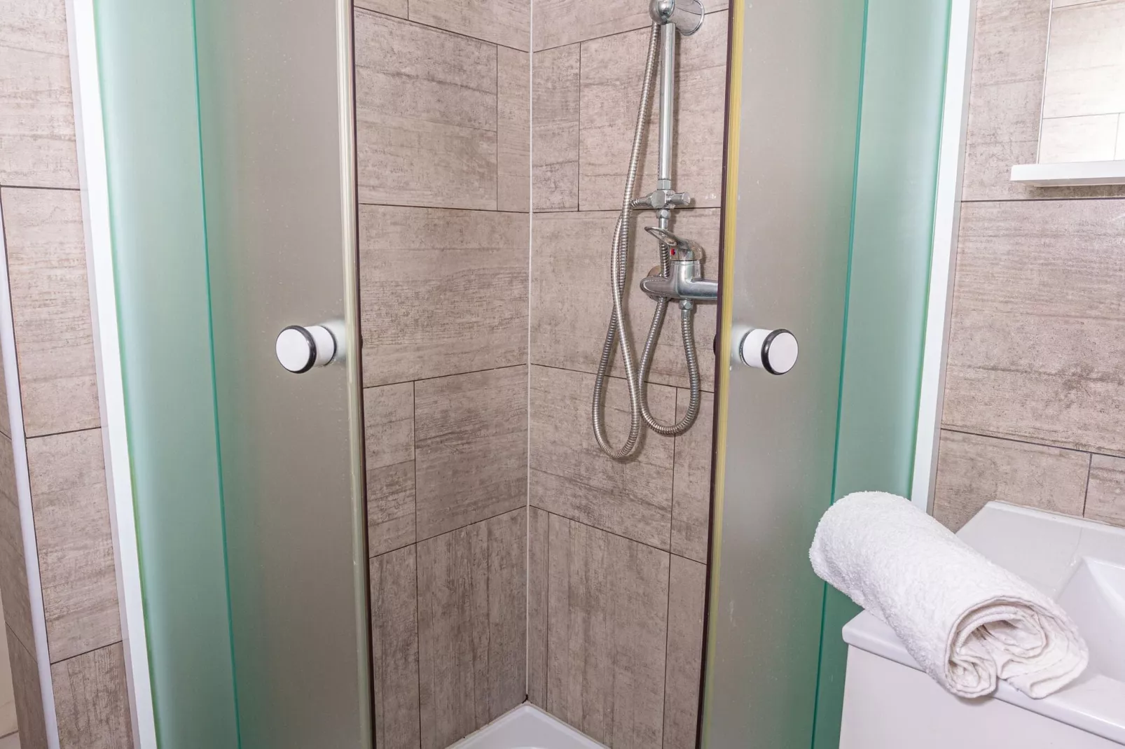 Studio Apartment Jasminka A2-Bathroom