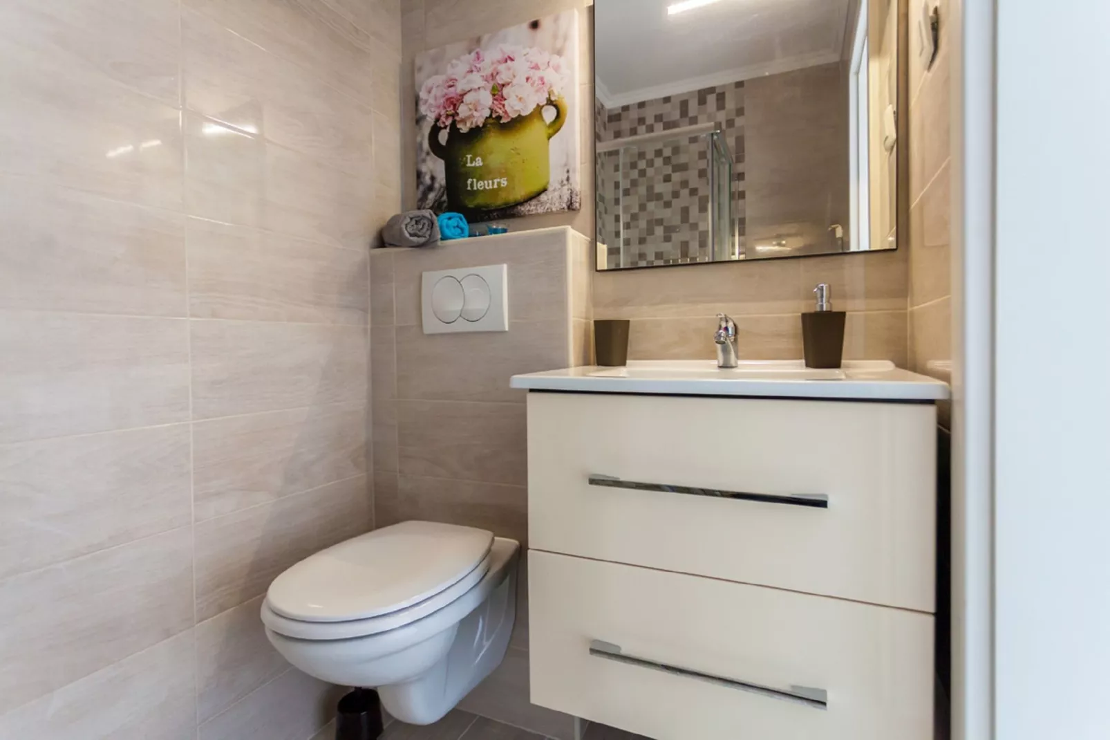 Apartment Dora-Bathroom