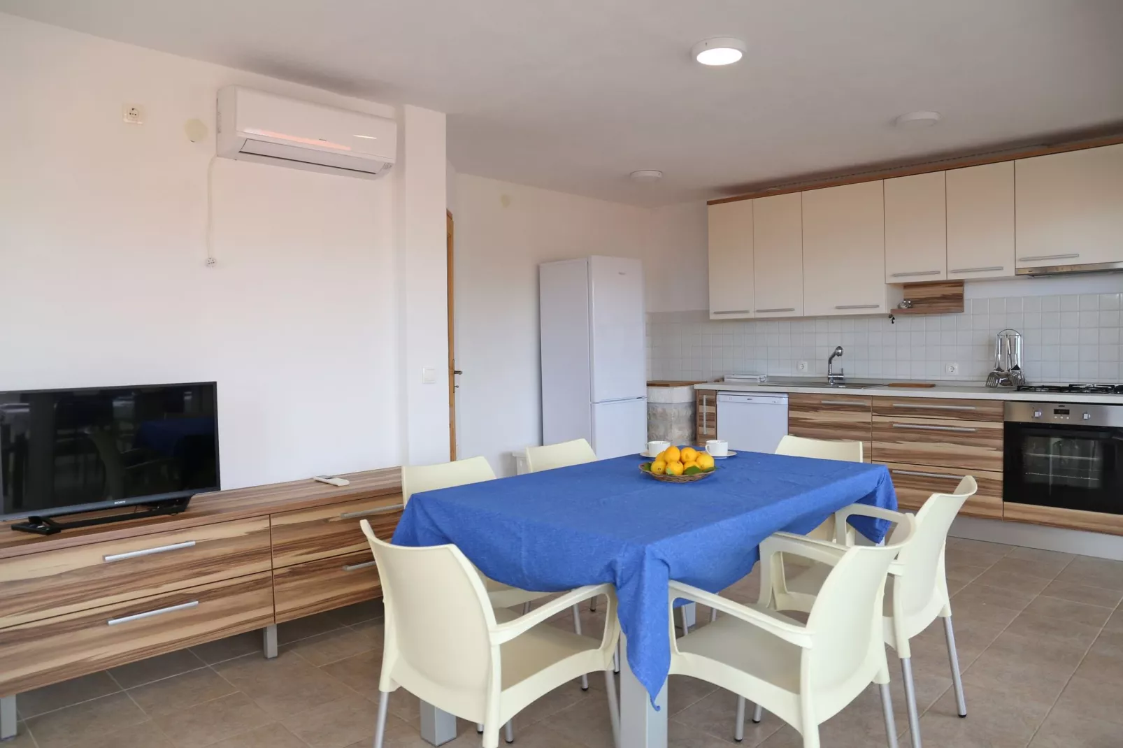 Holiday Home Korkyra-Salon