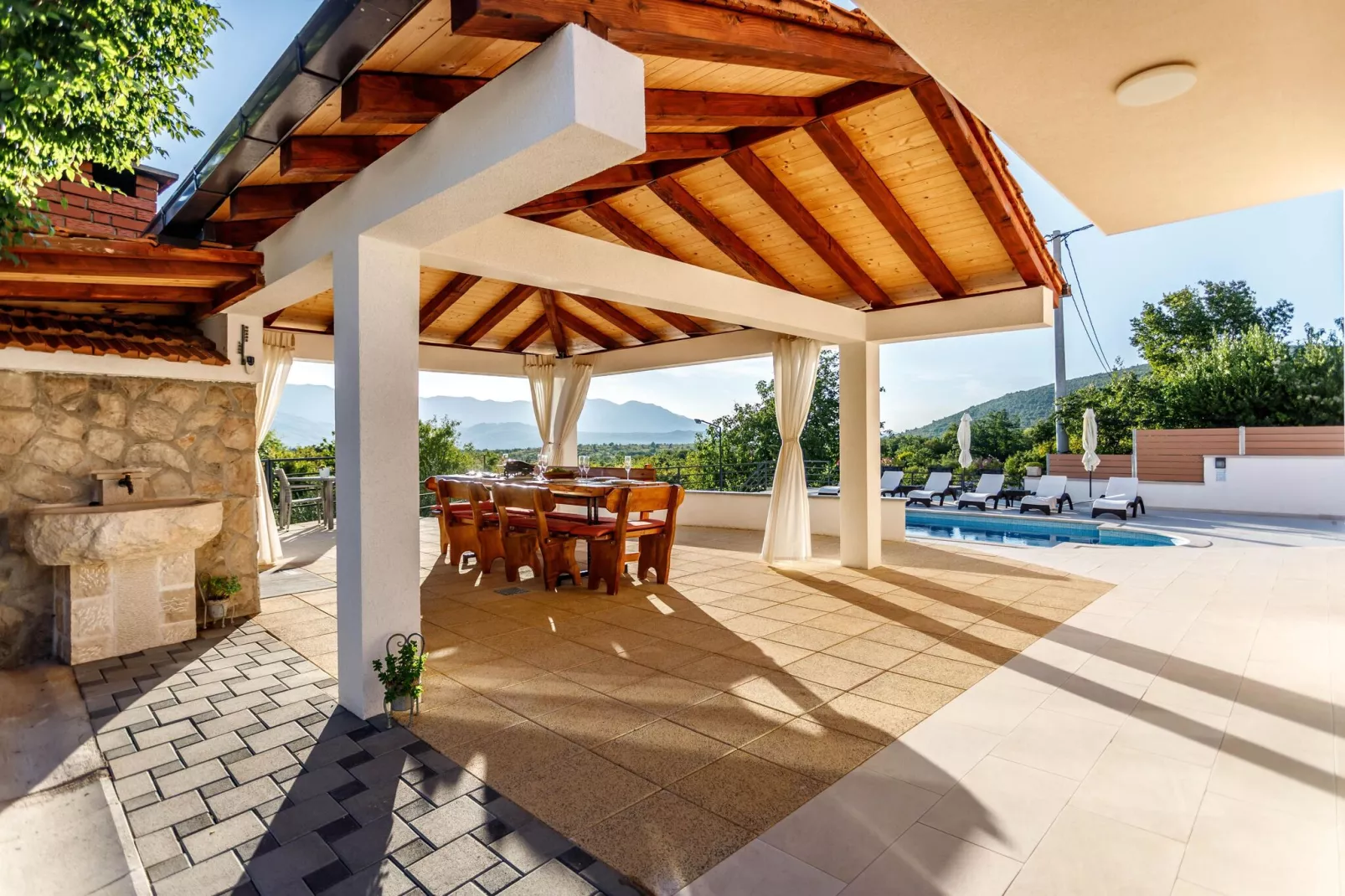 Villa Gloria-Terrace balcony