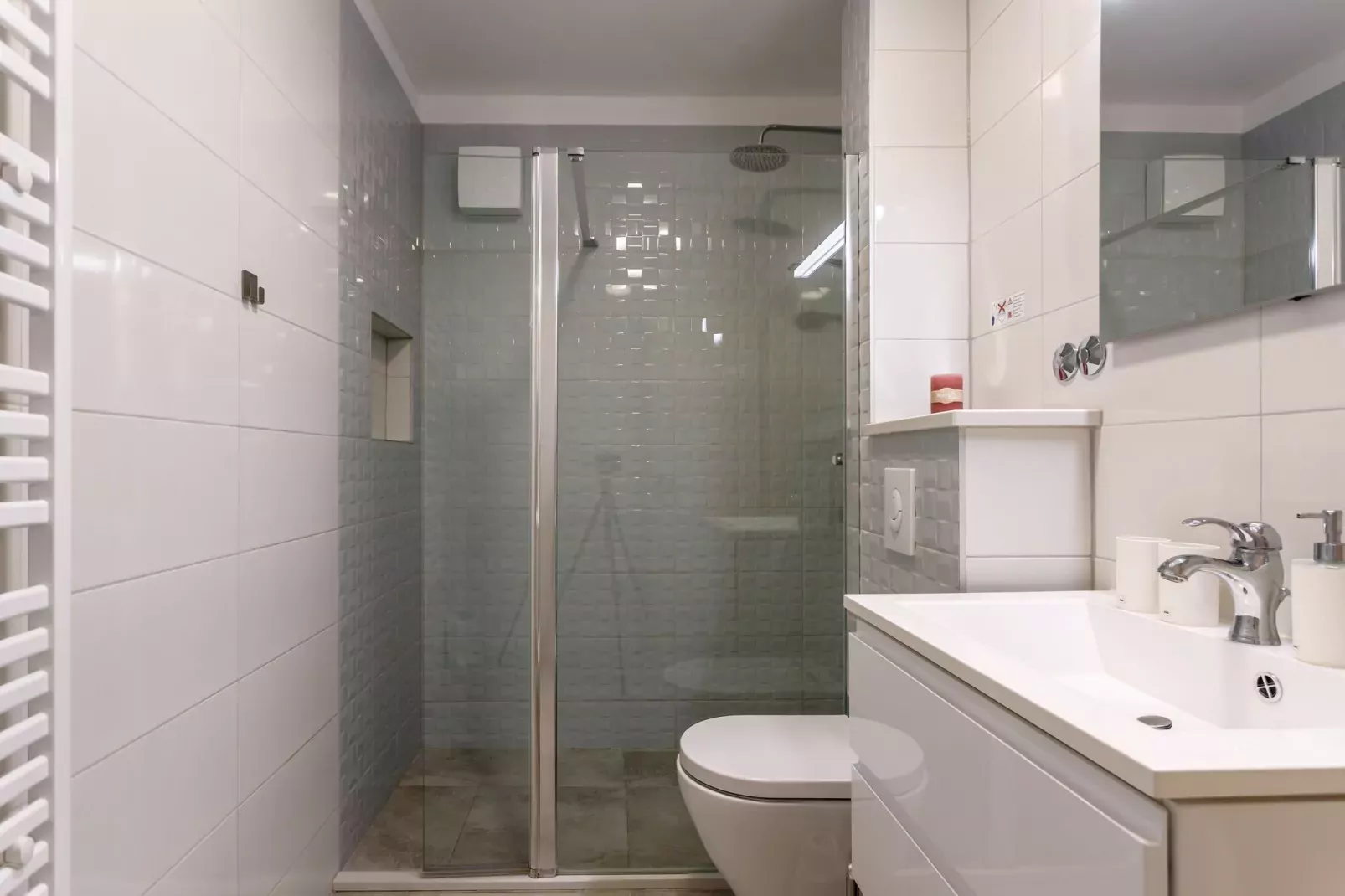 Villa Gloria-Bathroom