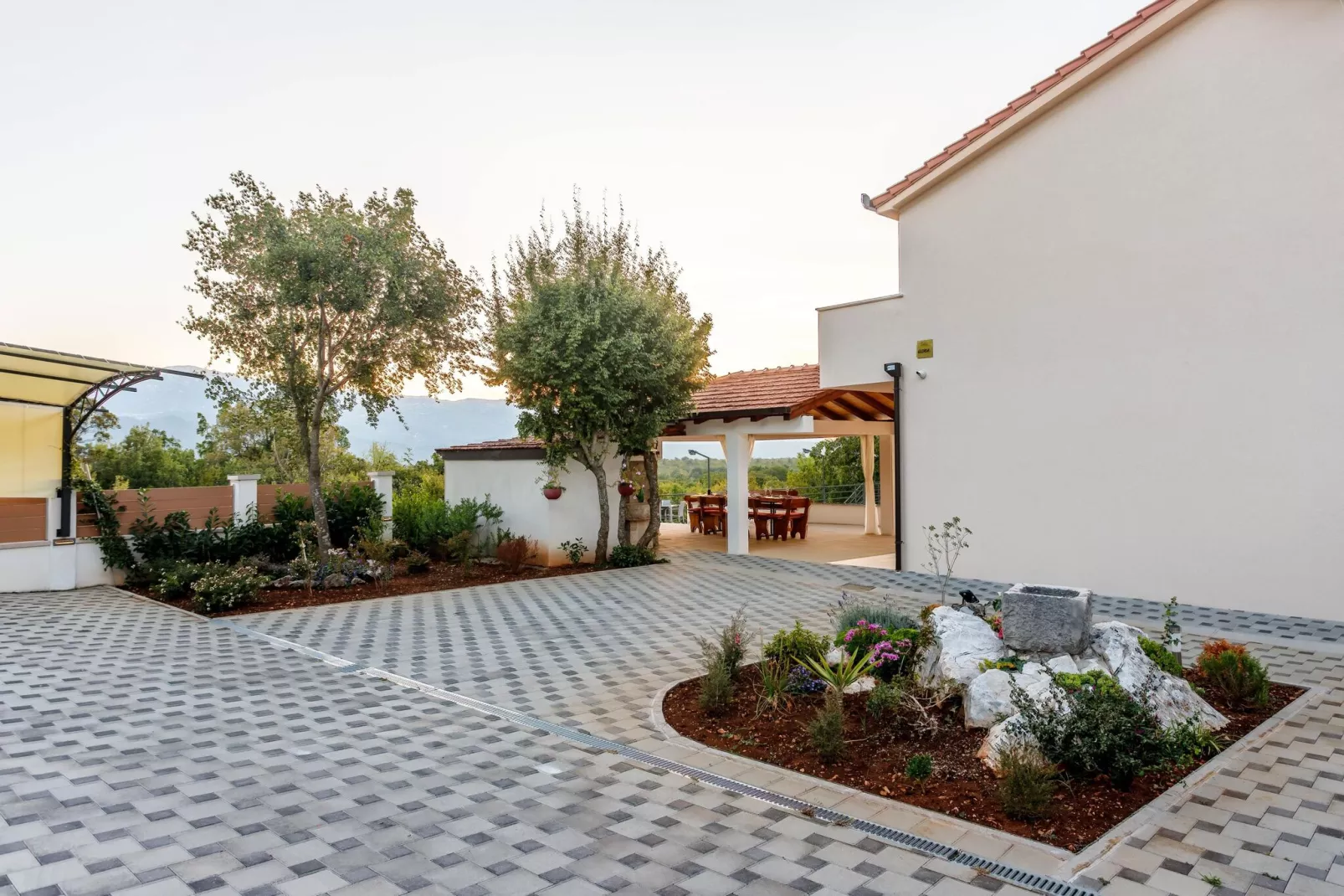 Villa Gloria-Gardens in summer