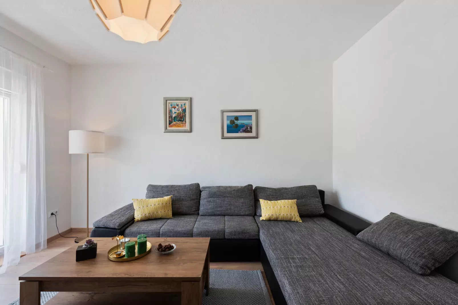 Ante-Living room