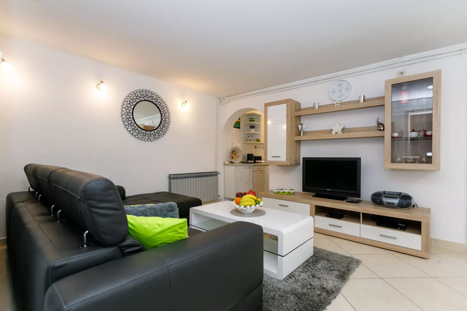 Sanja-Living room