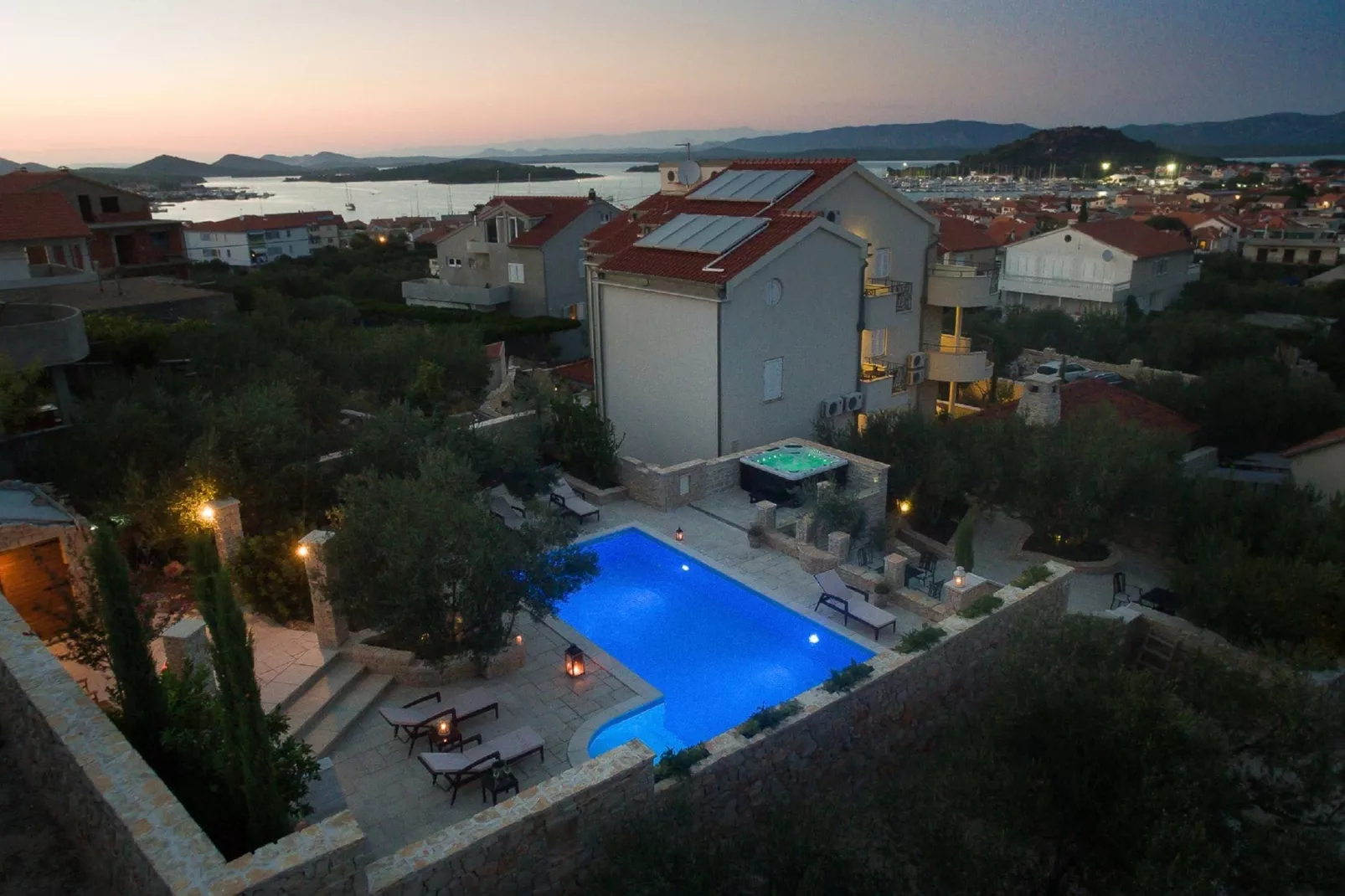 Apartment Nikola-Exterior summer