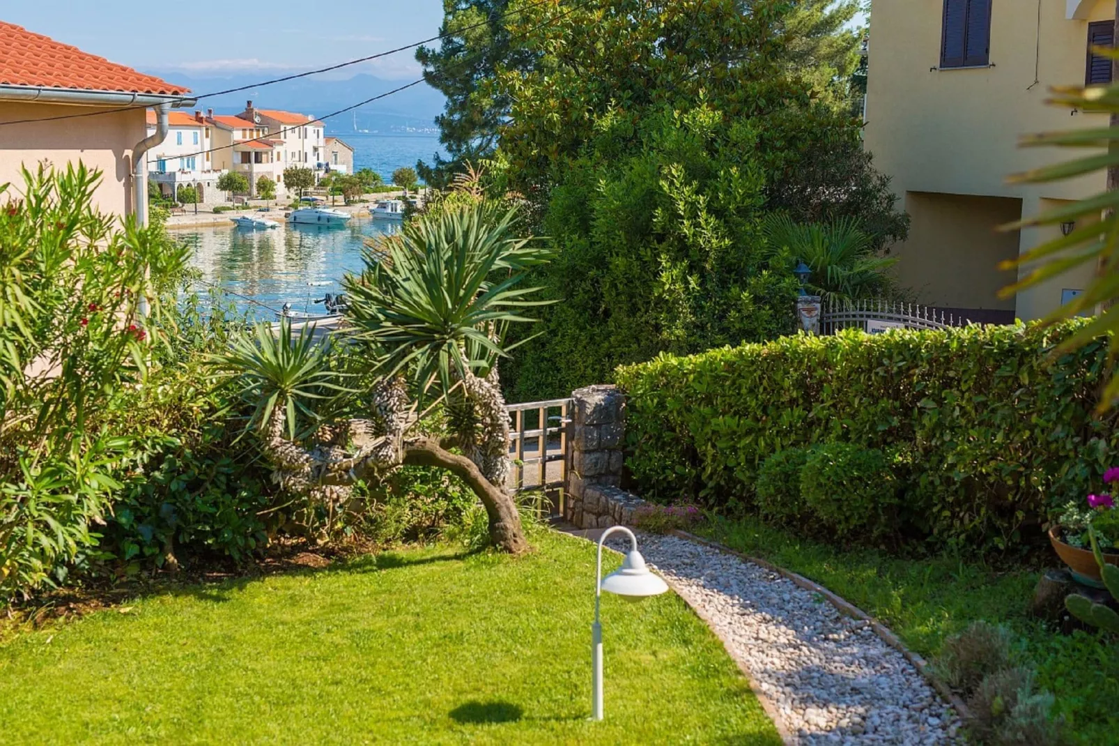Apartment Zlendić 2 /PR-Aussicht Sommer