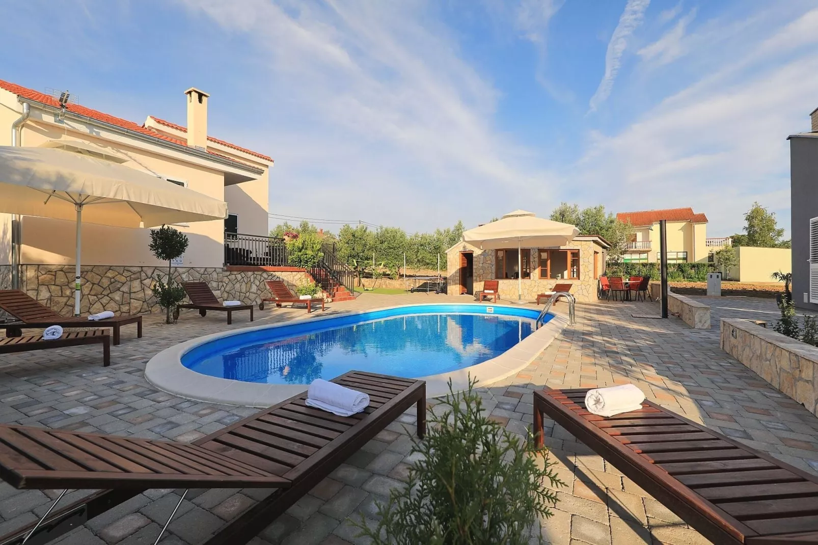 Villa Divinus-Exterior summer