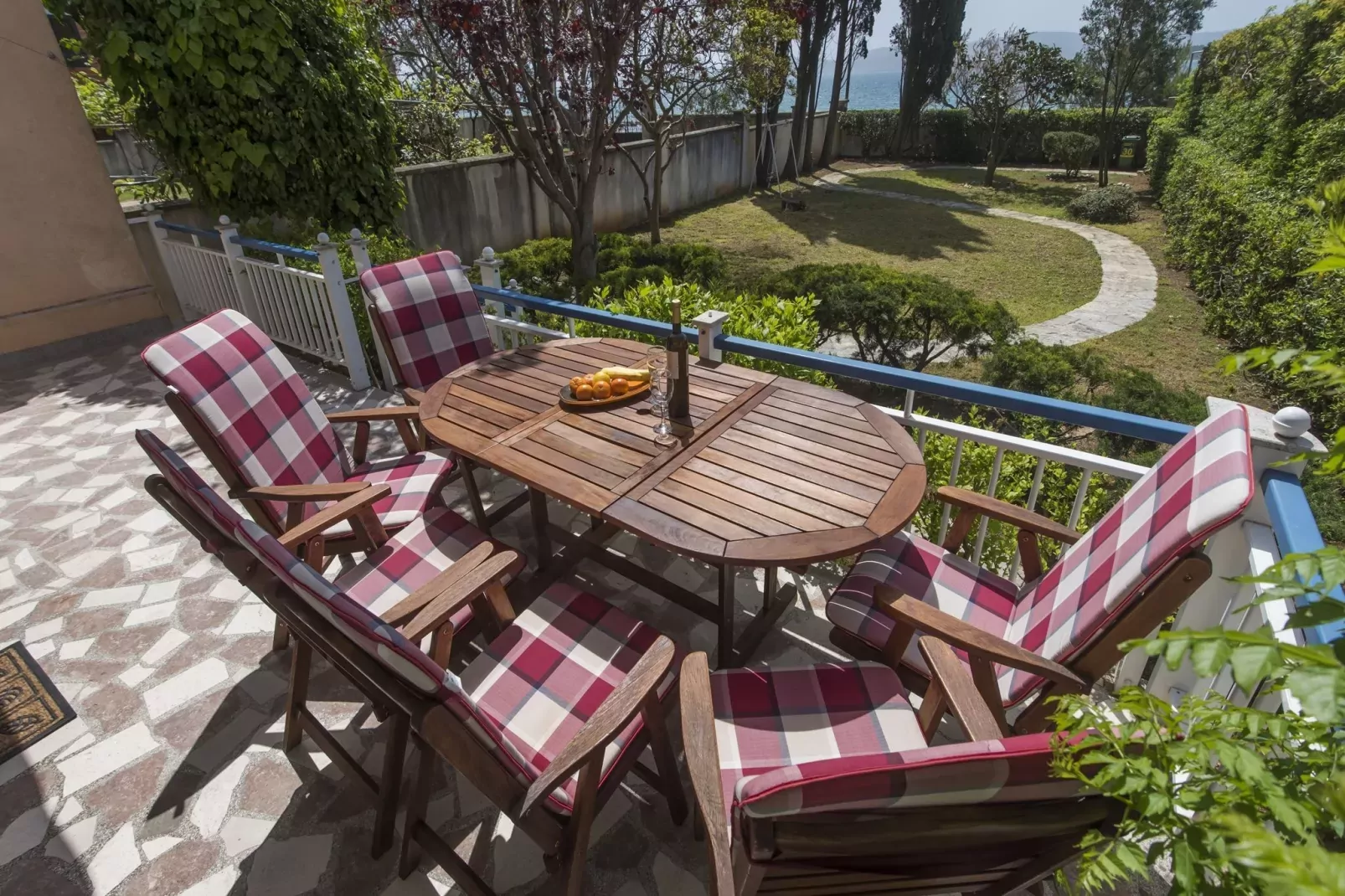Vacation house Ornella-Außenbereich Sommer