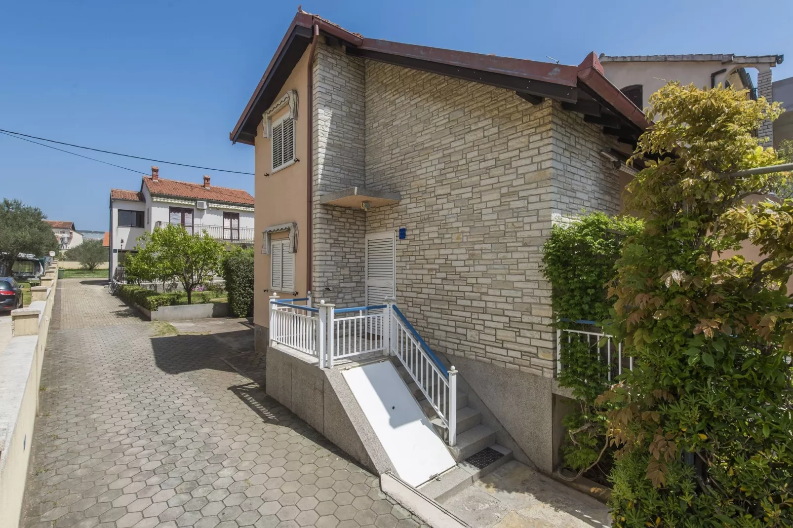 Vacation house Ornella-Empfangshalle