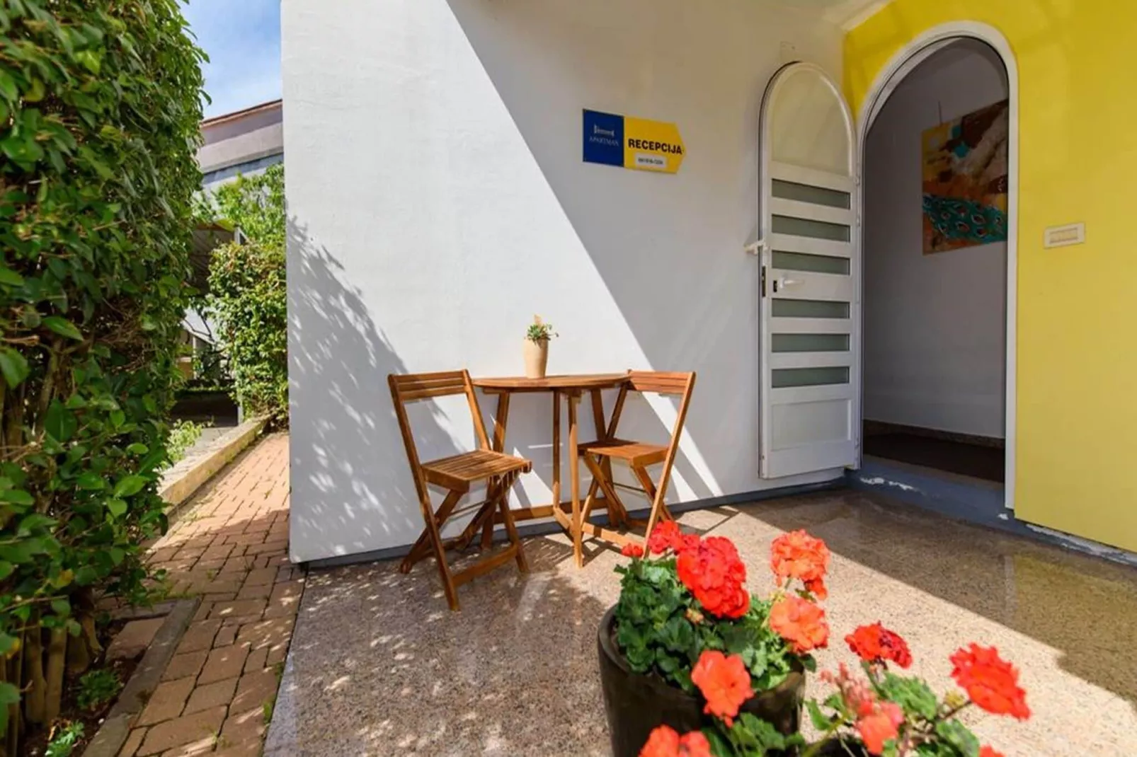 Apartman A32-Terrace balcony