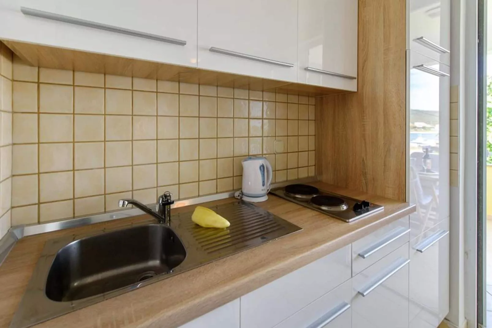 Apartman A32-Kitchen