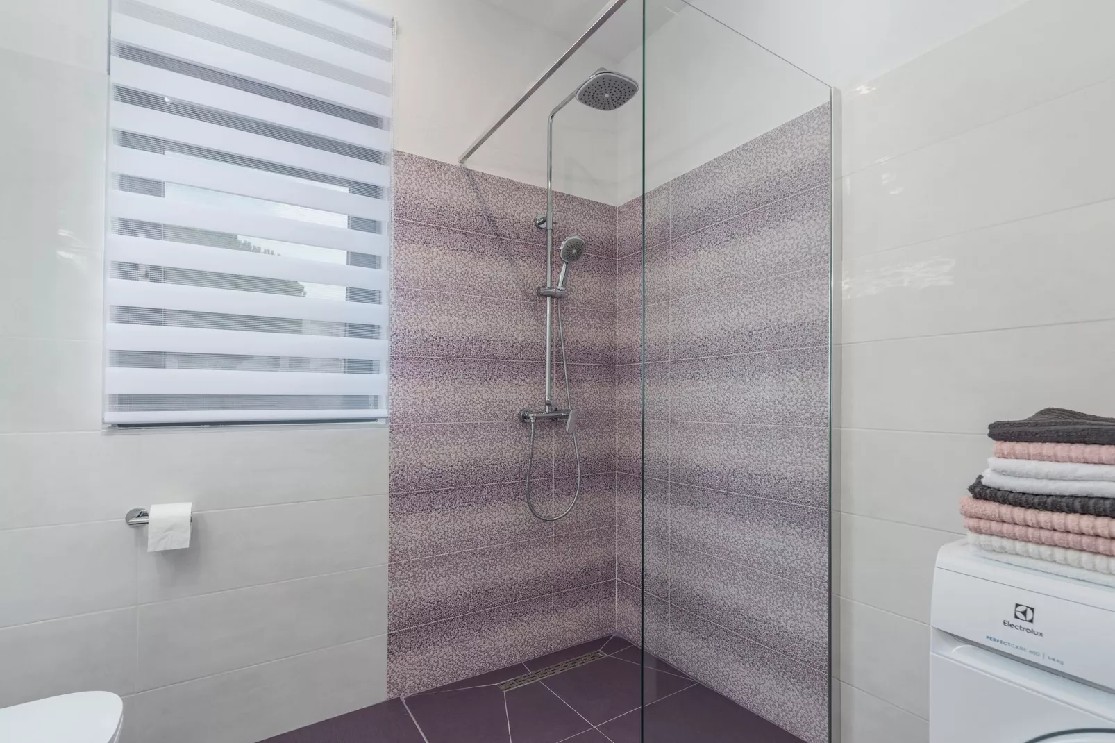 Anton-Bathroom