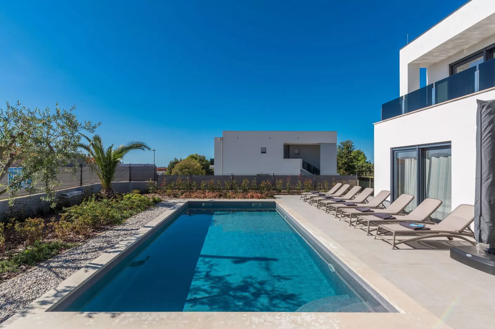 Sandy-Pool