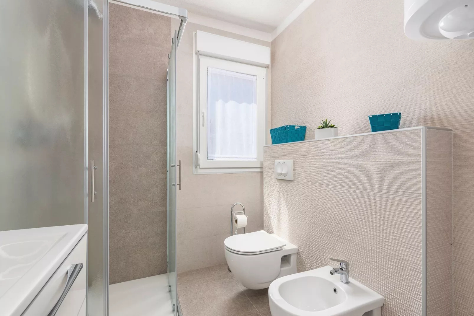 KAYAK-Bathroom
