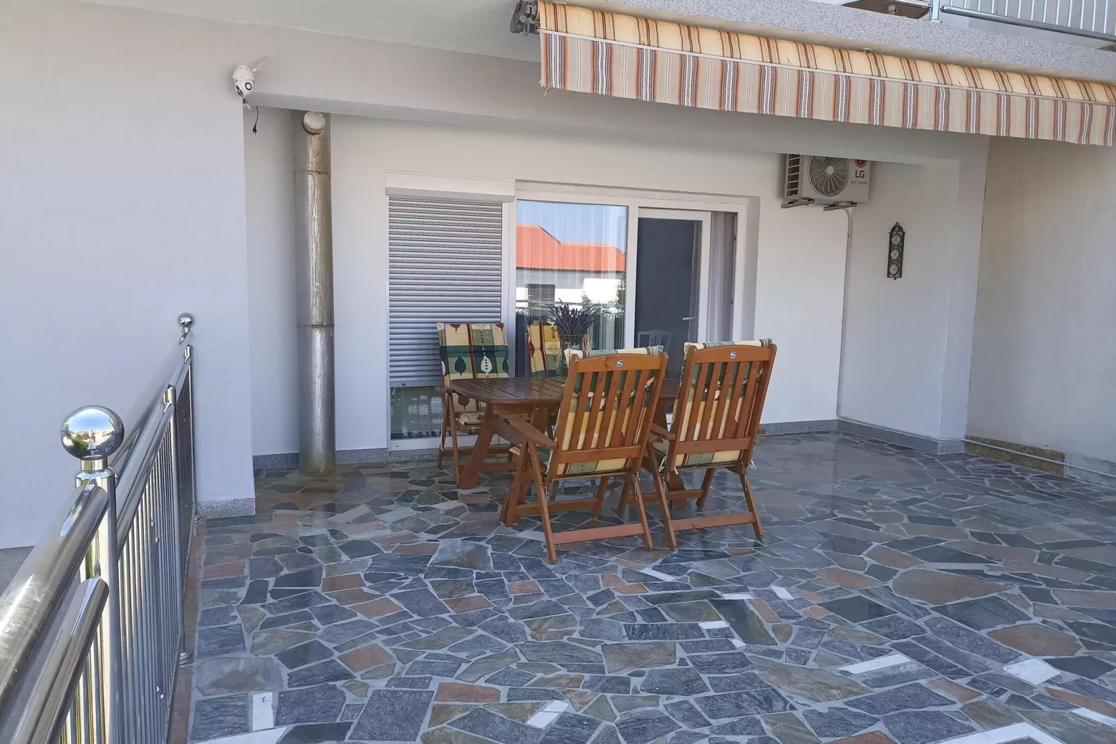 Holiday Home Larma-Balcon-terrasse