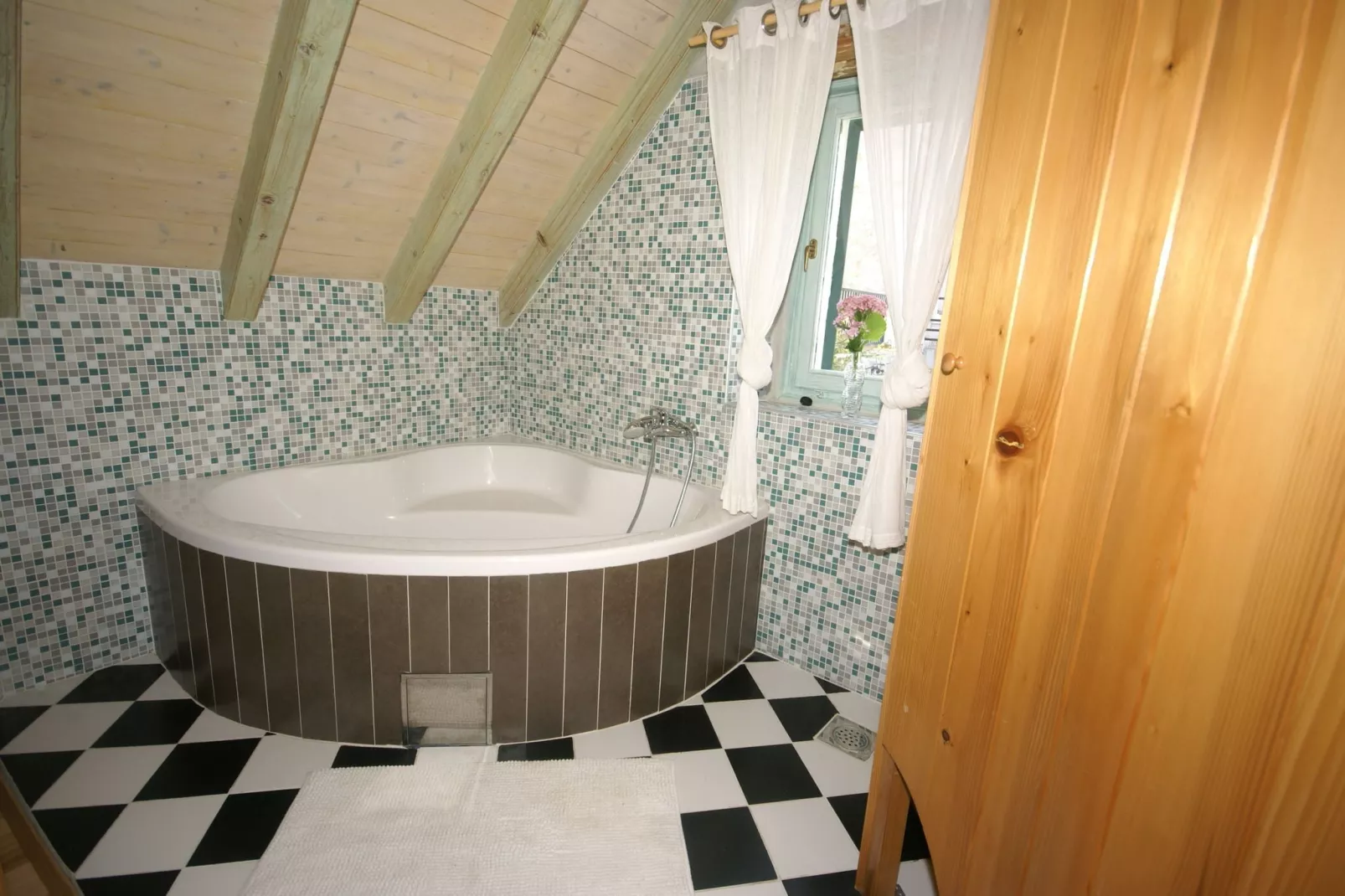 Marina II-Bathroom