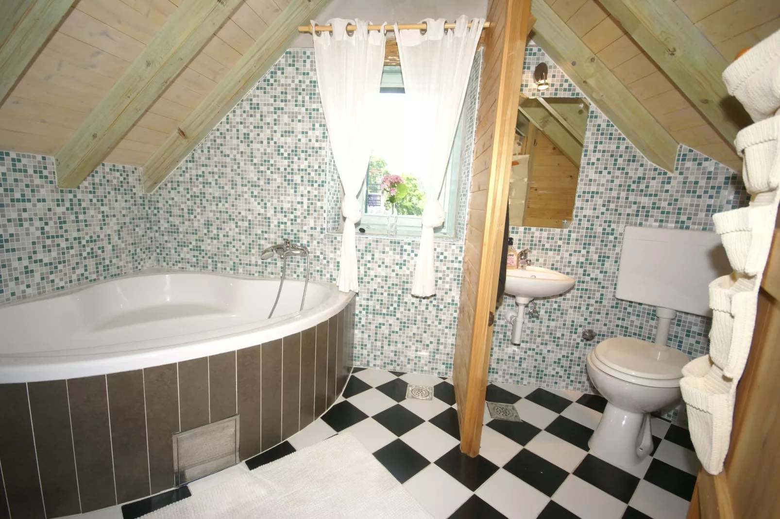 Marina II-Bathroom