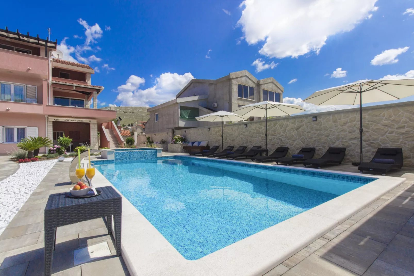 Villa apartment Danica-Exterior summer