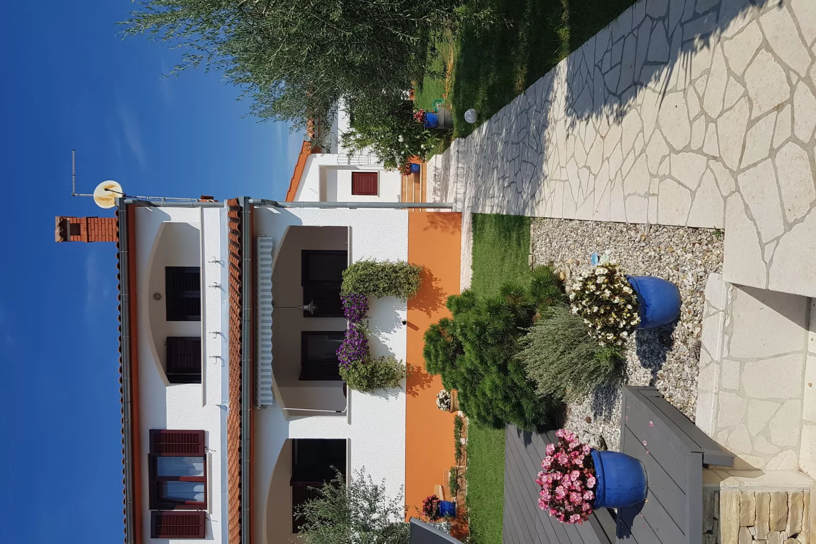 Haus Enisa-View summer