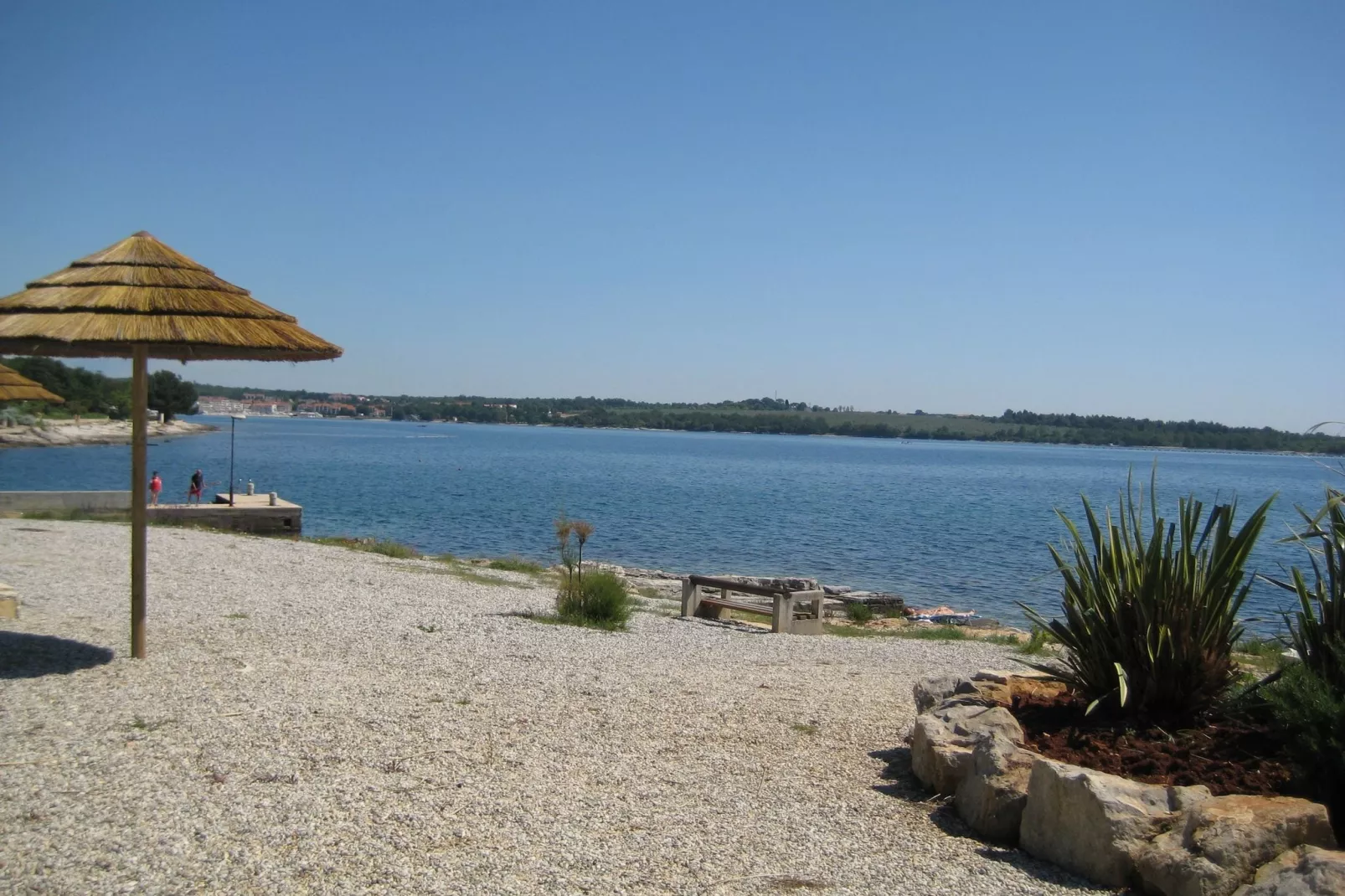 Haus Enisa-Areas summer 1km