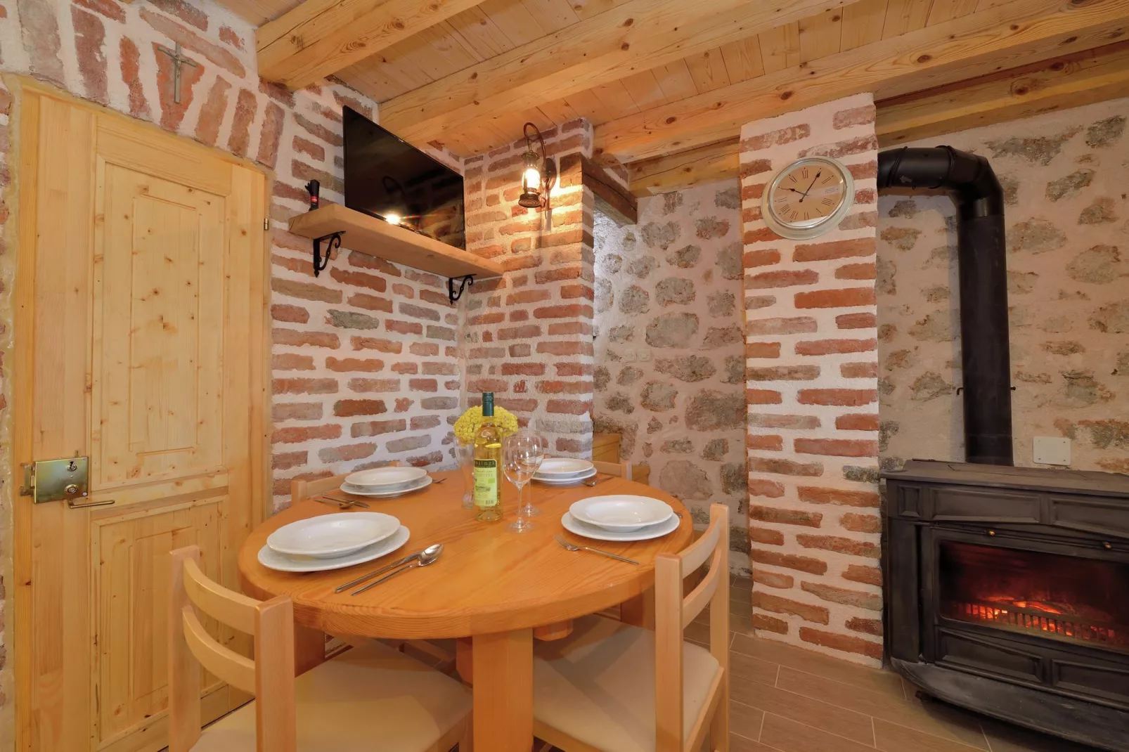Stone house Martelina-Salle à manger