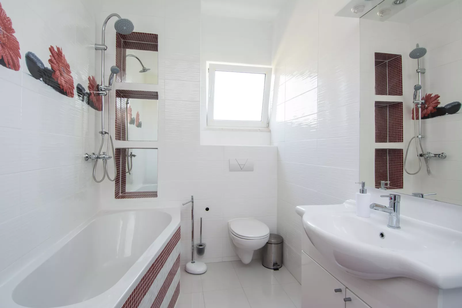 Eta's Apartment-Bathroom