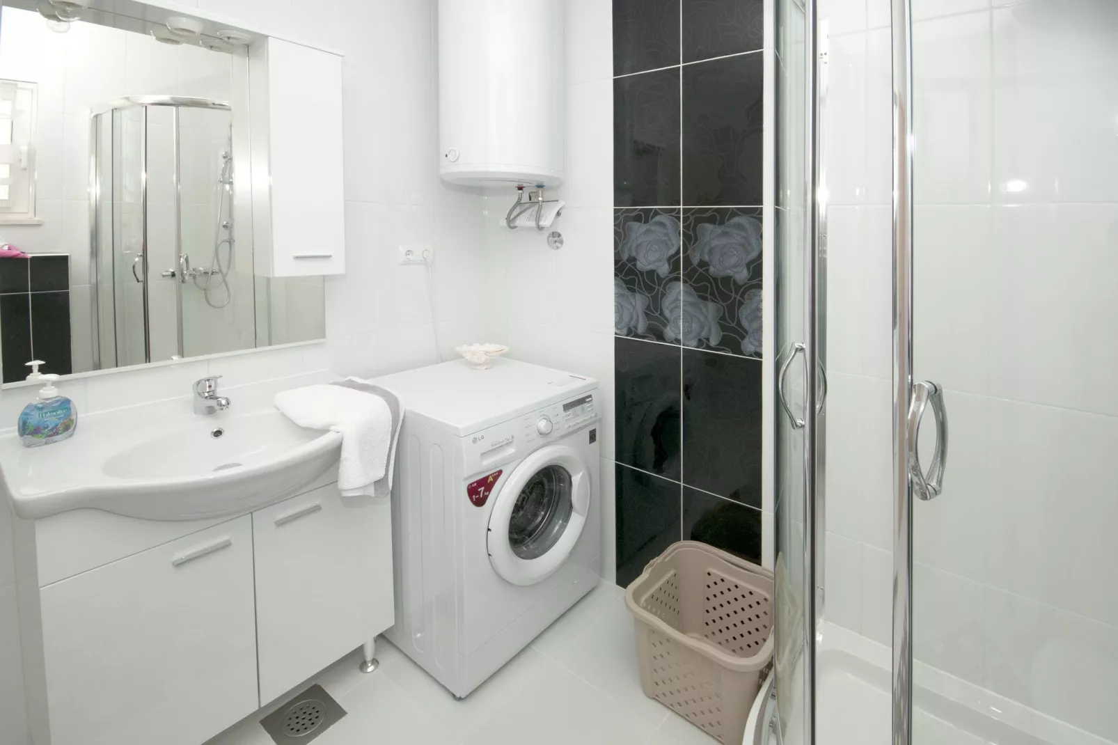 Maria's Apartment-Bathroom