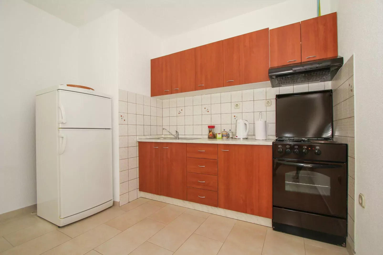 Apartment Verica-Kitchen