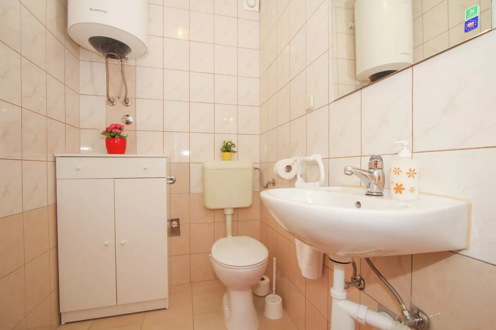 Apartment Verica-Bathroom