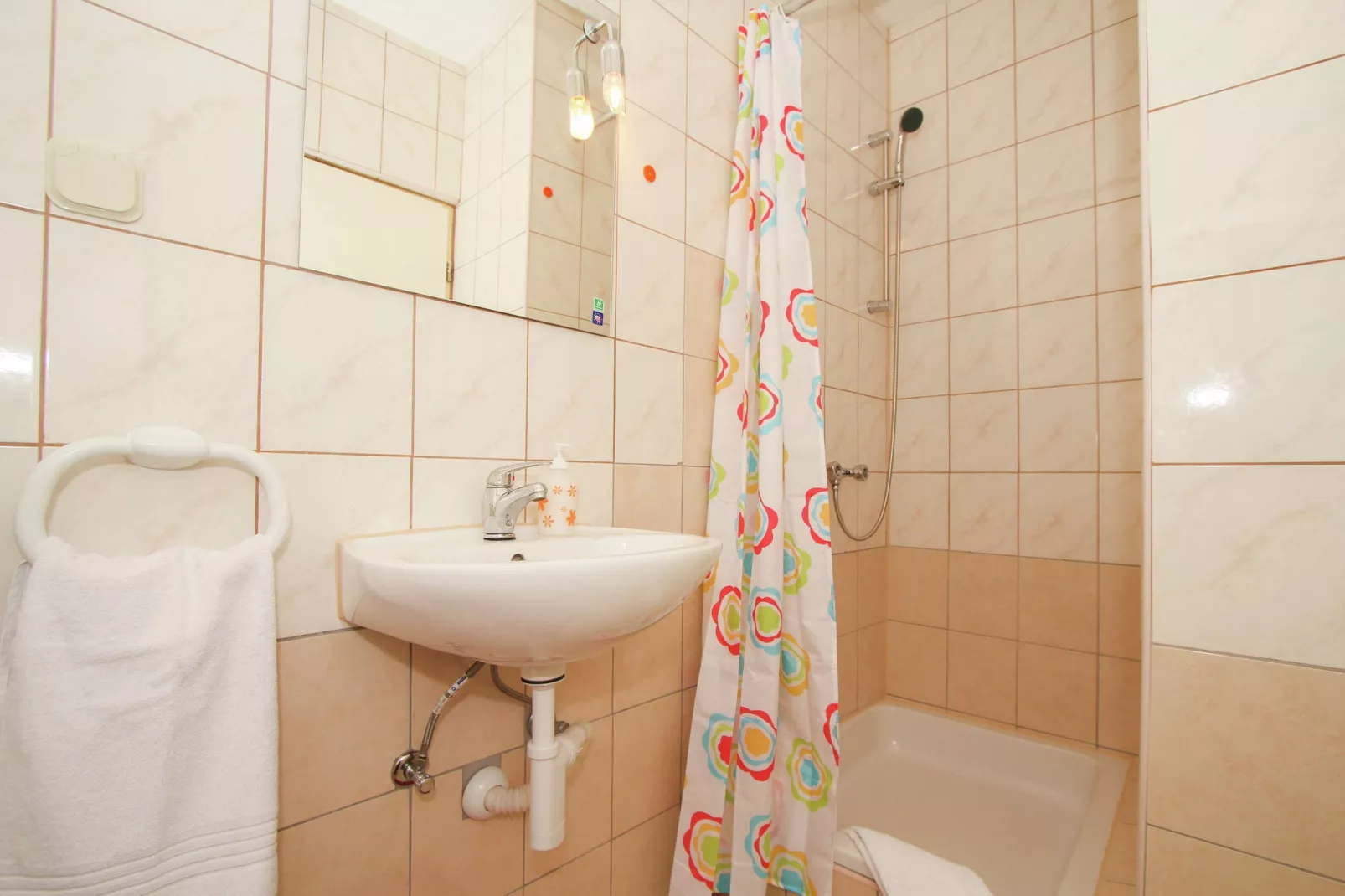 Apartment Verica-Bathroom