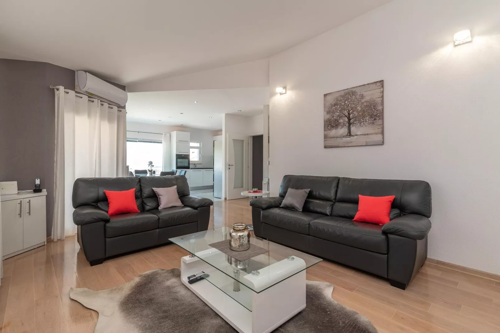 DeLux Apartment-Living room