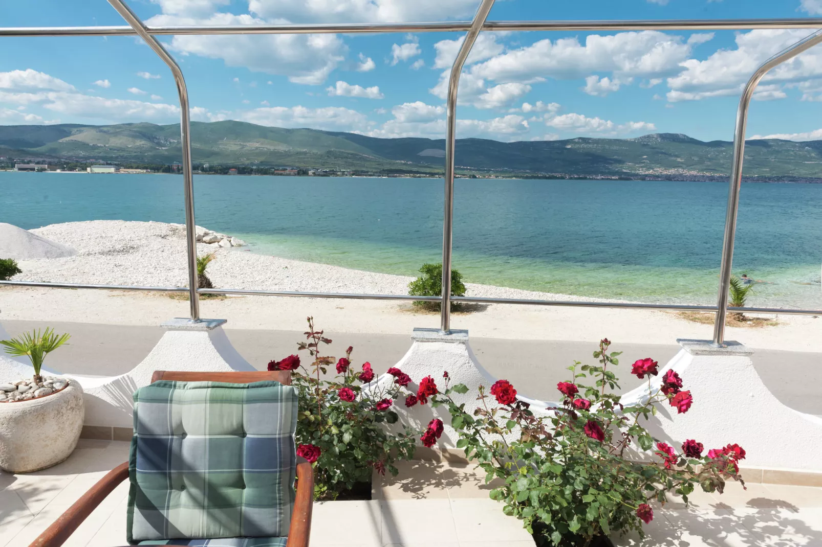 Apartment M1-View summer