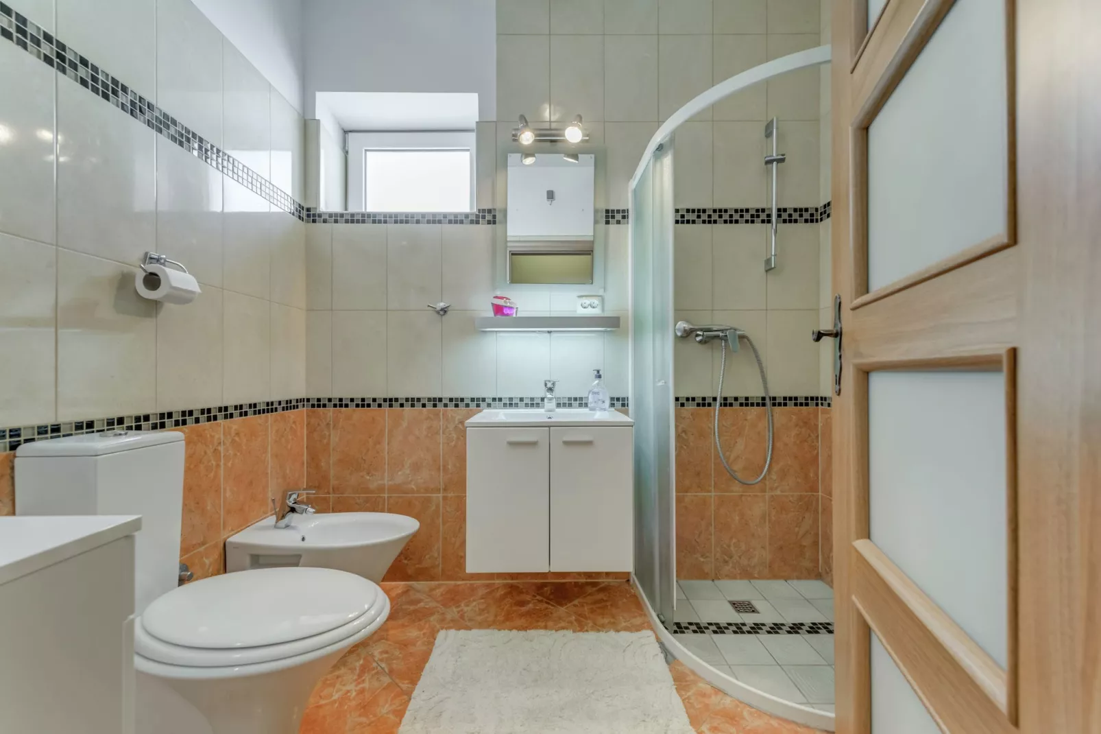 Apartment M1-Bathroom